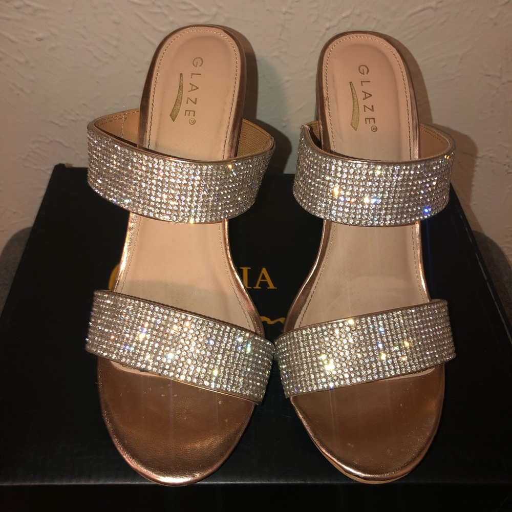 ROSE GOLD LOW HEELS